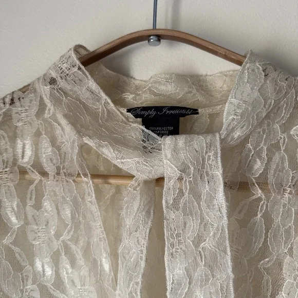 Simply Irresistible Y2K Sheer Ivory Lace Top Size L Renaissance Dainty Fairy - Picture 4 of 9